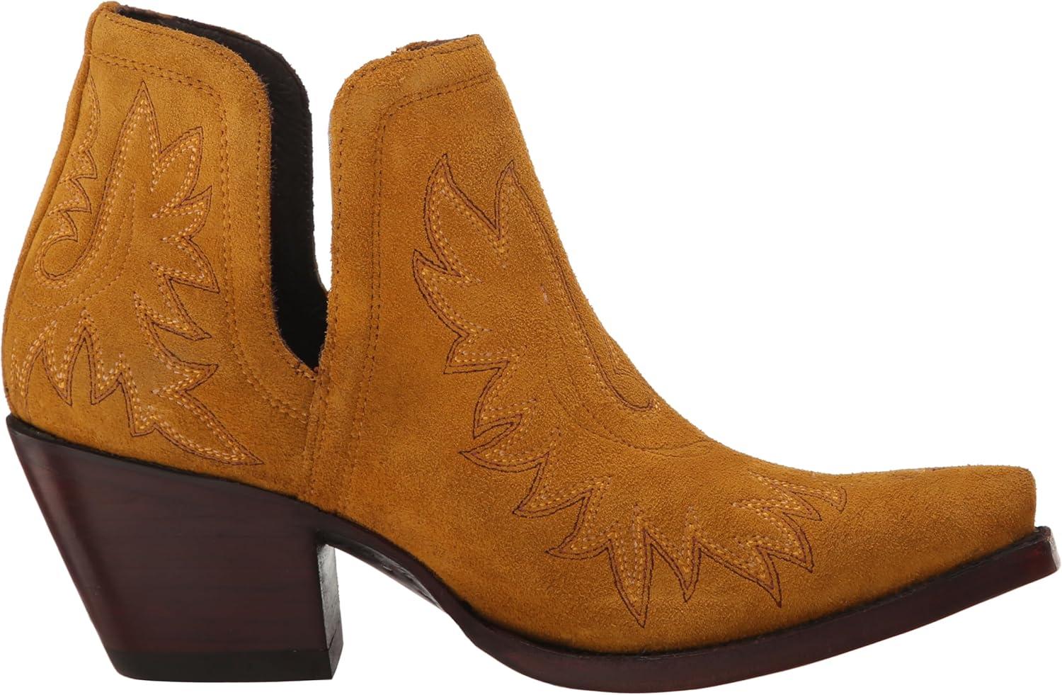 imageAriat Womens White Dixon Boot WhiteGilded Suede