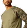ARIAT Mens MNS RBR Wkmn Bn Fr THS Ls T-sh TGR Ey(Deep Lichen Camo)